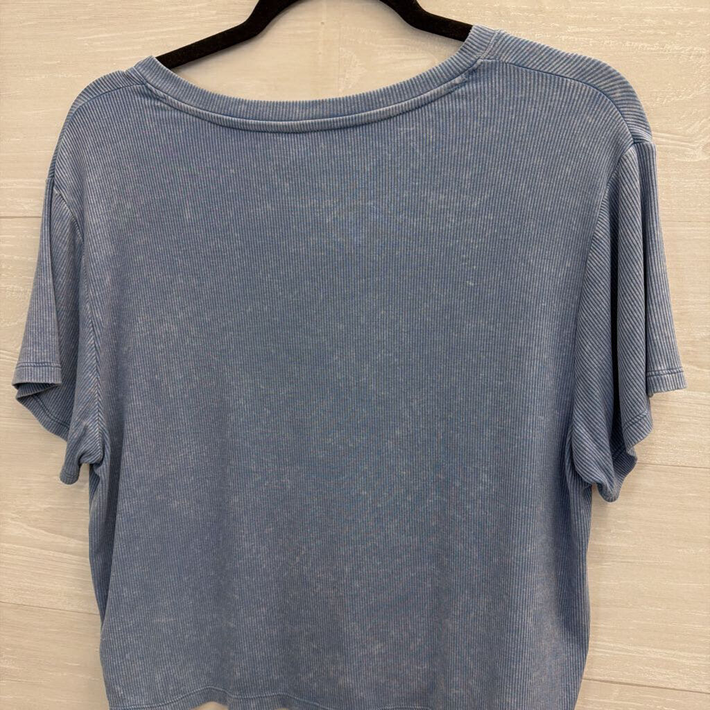 American Eagle Blue Cropped Short Sleeve Top Medium