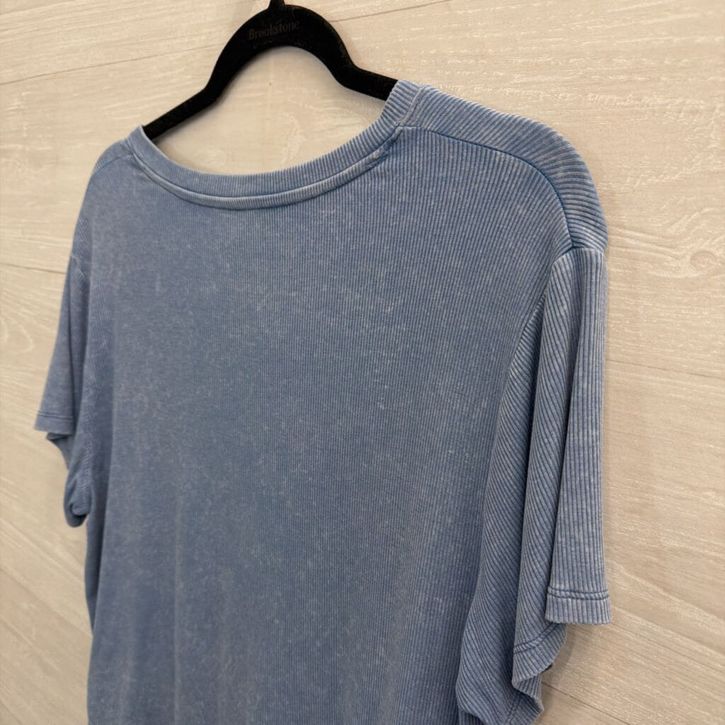American Eagle Blue Cropped Short Sleeve Top Medium