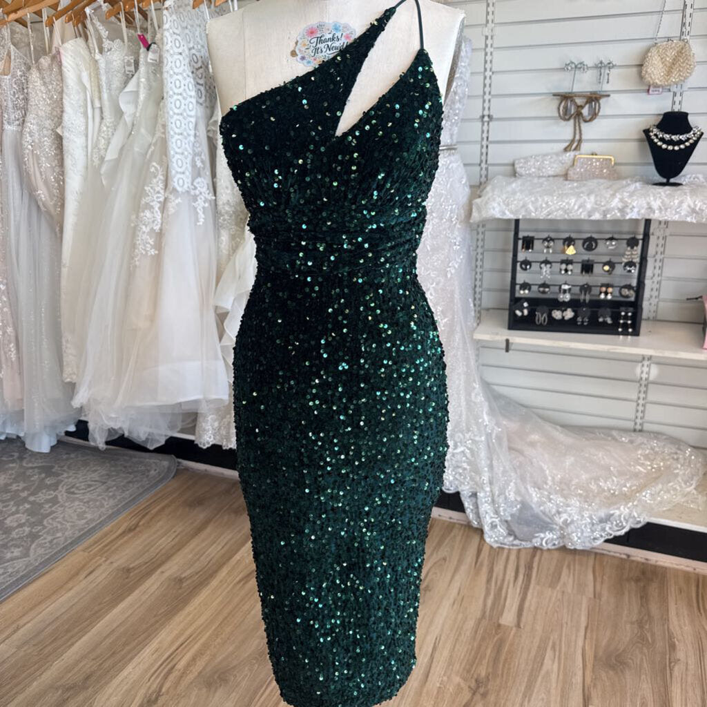 Hello Molly Green Sequin Short Formal Dress 4