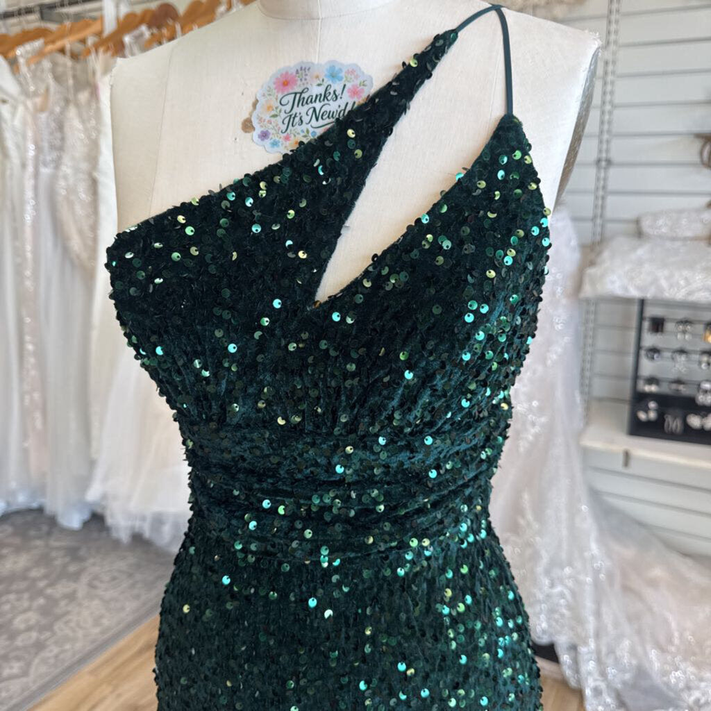 Hello Molly Green Sequin Short Formal Dress 4