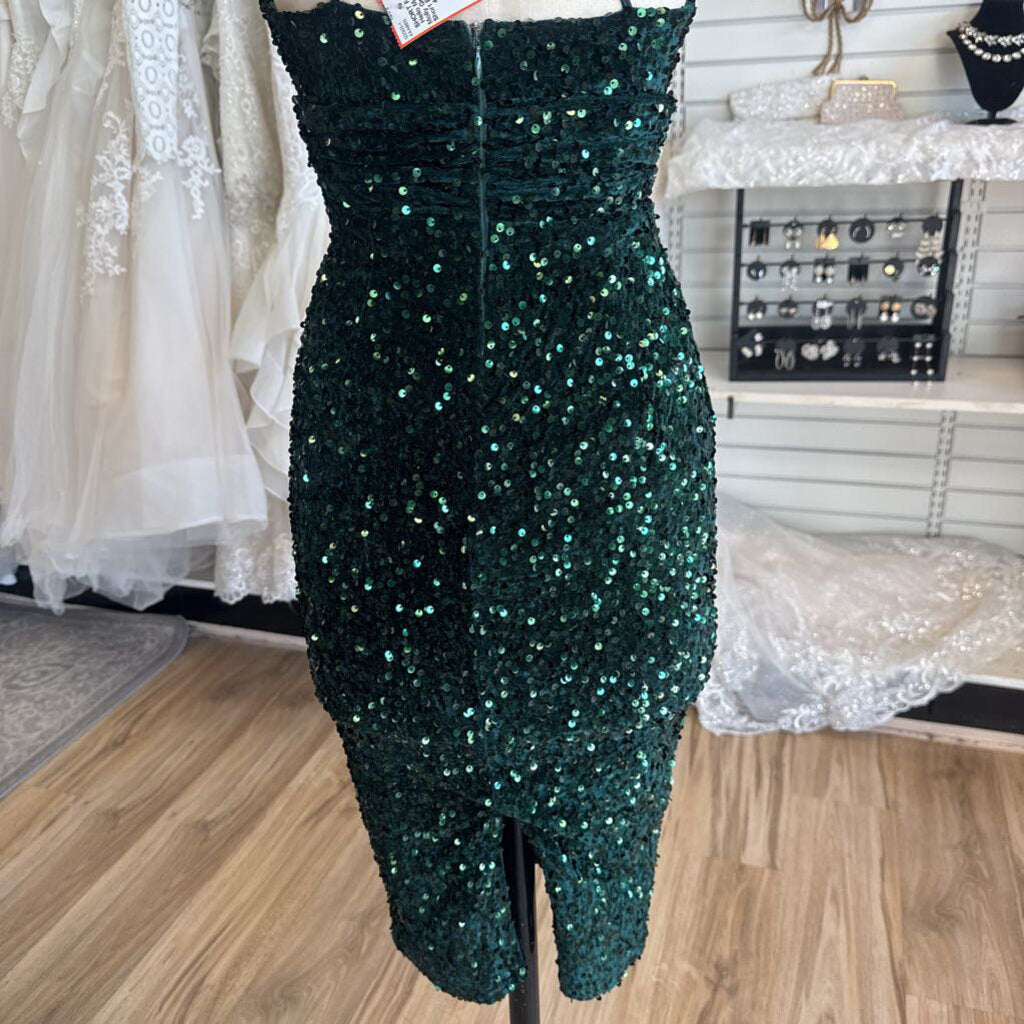 Hello Molly Green Sequin Short Formal Dress 4