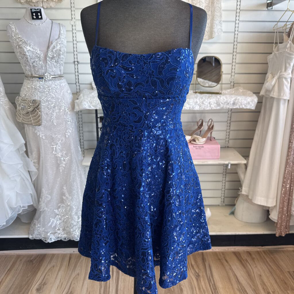 Emerald Sundae Blue Sequin Lace Short Formal Dress Extra Small