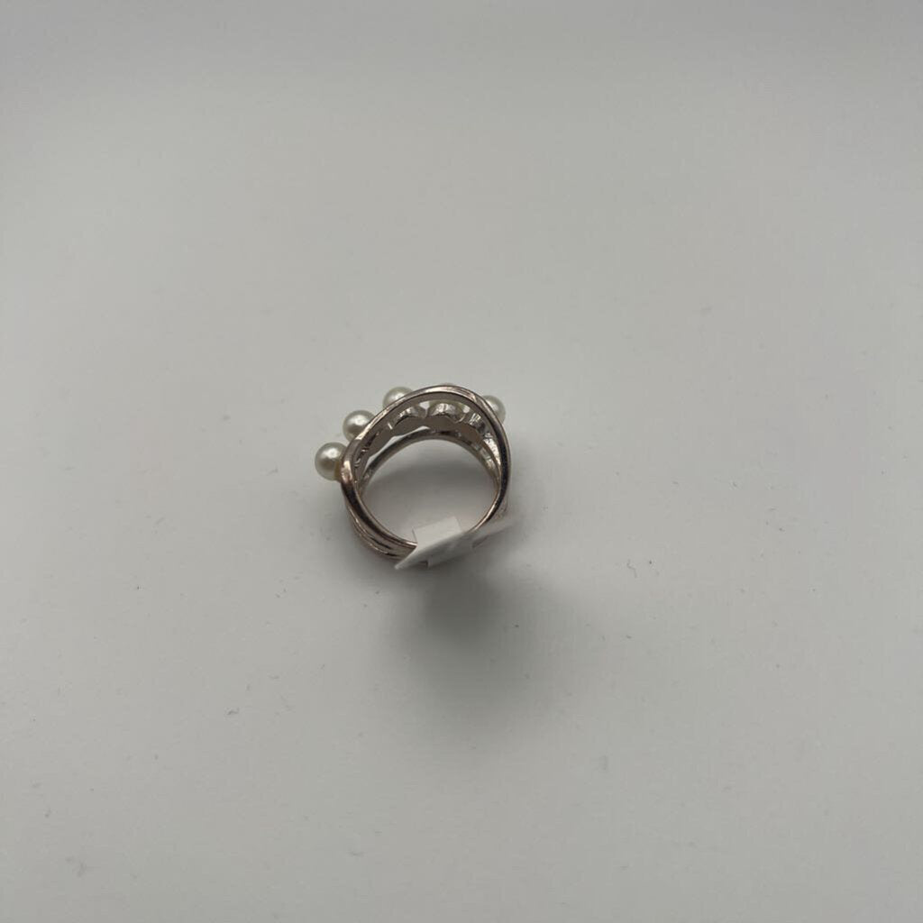 Silver/ Pearl Ring