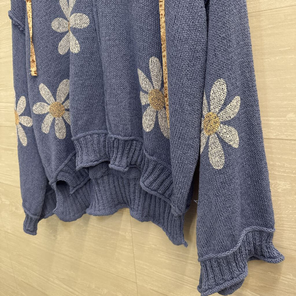POL Blue/ White Knit Flower Print Long Sleeve Hooded Top Medium