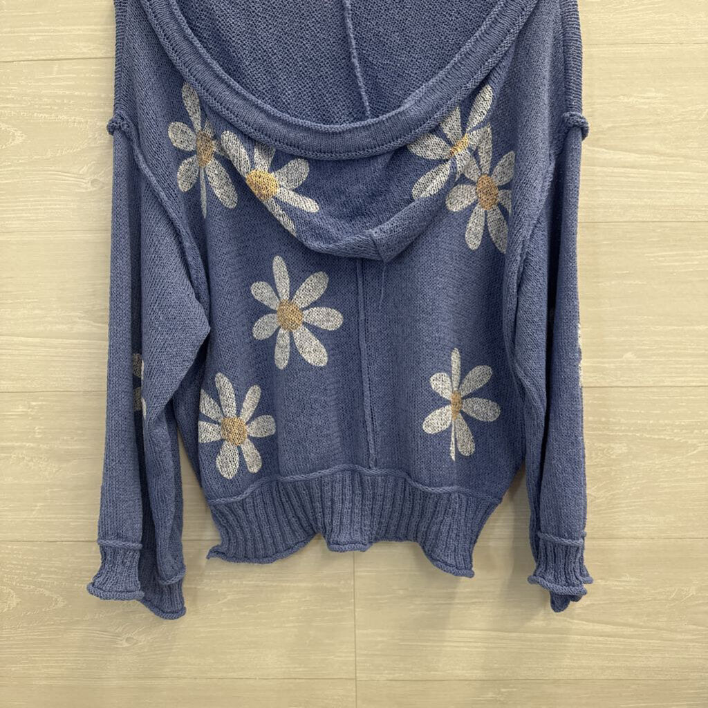 POL Blue/ White Knit Flower Print Long Sleeve Hooded Top Medium