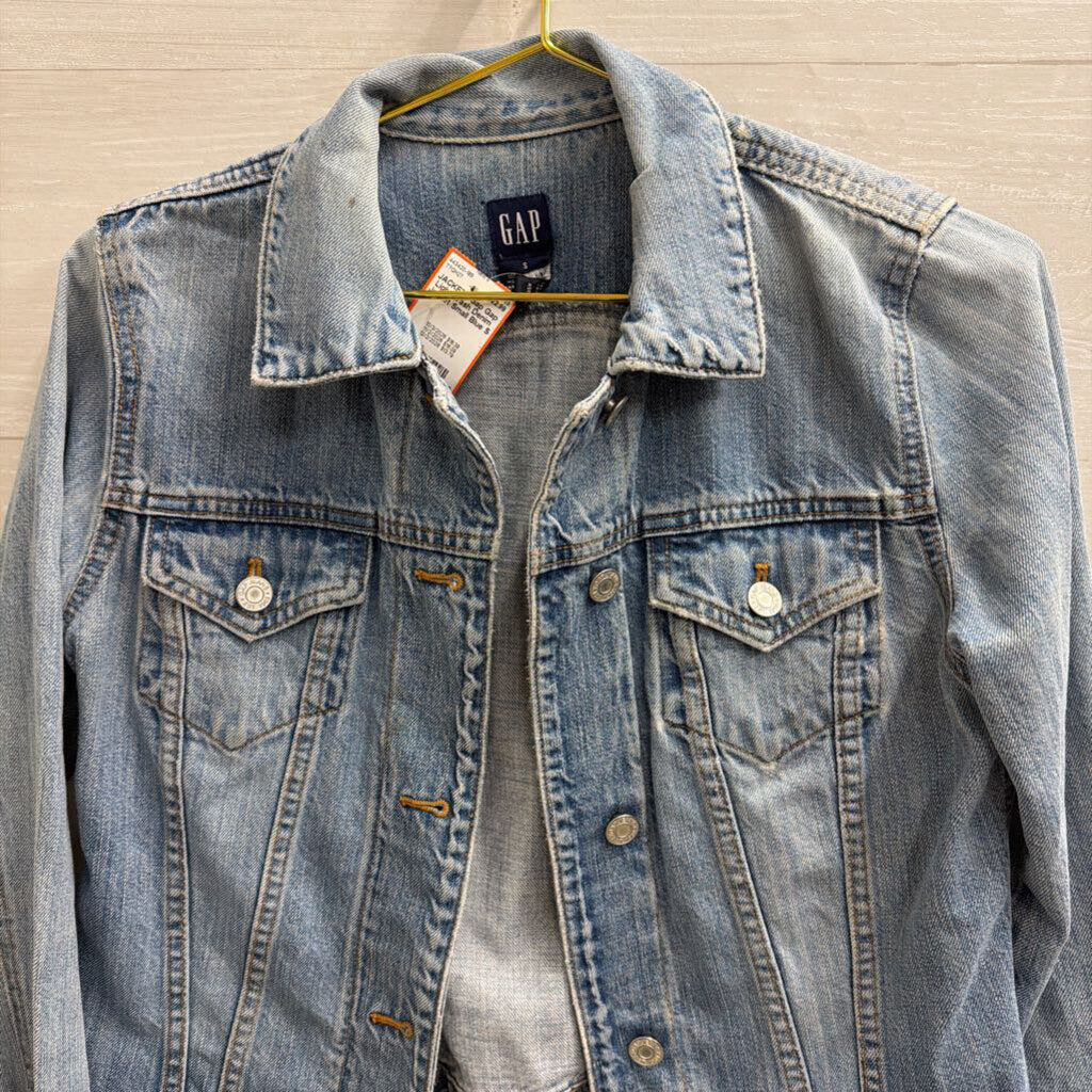 Gap Light Wash Denim Jacket Small