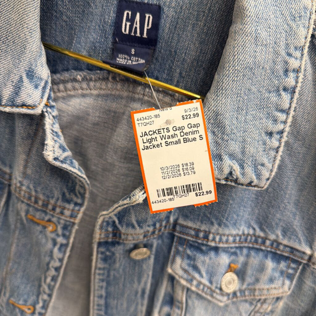 Gap Light Wash Denim Jacket Small