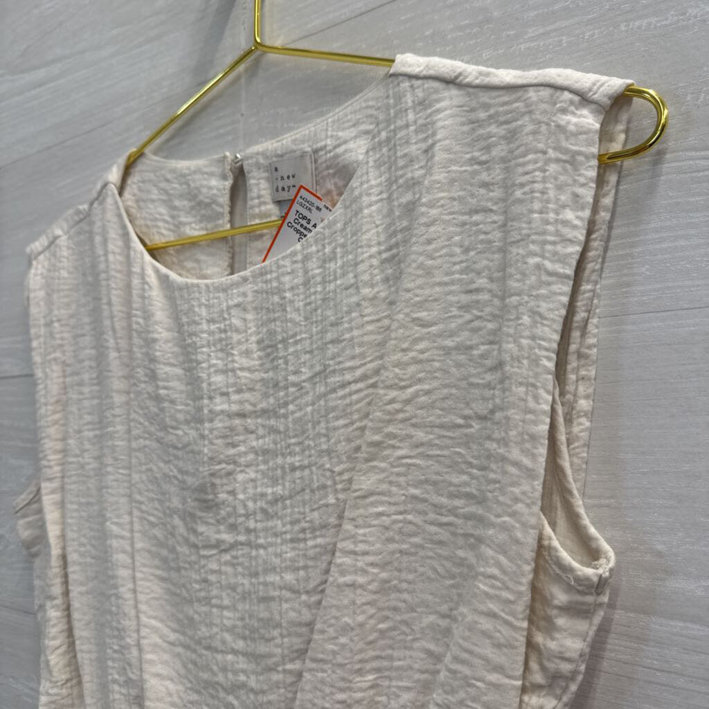 Cream Textured Cropped Top Small