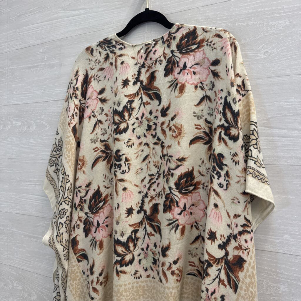 Nine West White/ Multi Print Kimono Top One Size