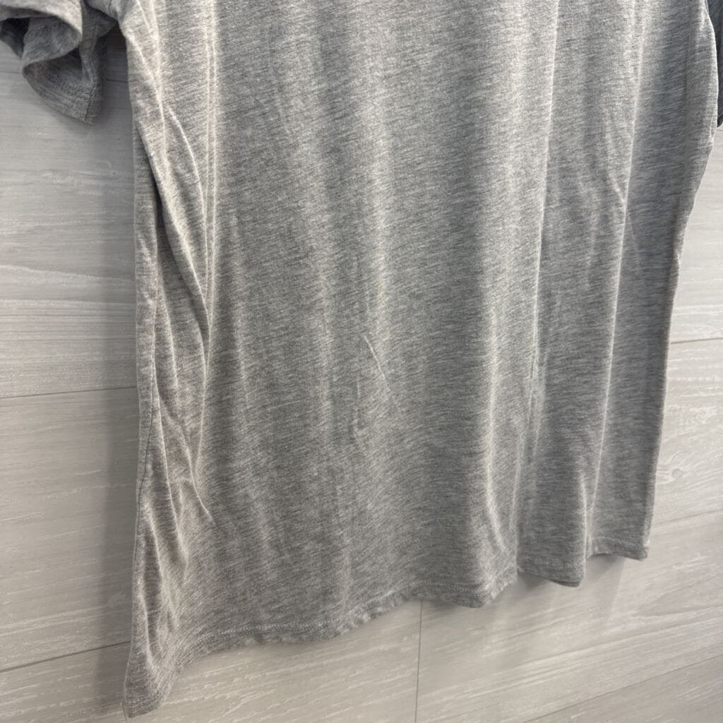 Barbie Grey/ Multi Short Sleeve Graphic Tee Large