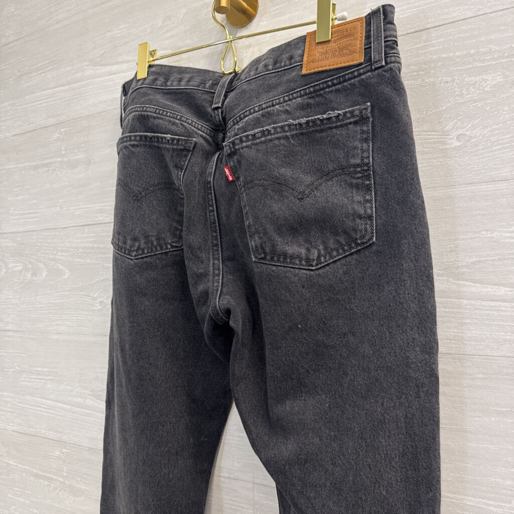 Levi Black Denim Middy Straight Jeans 31