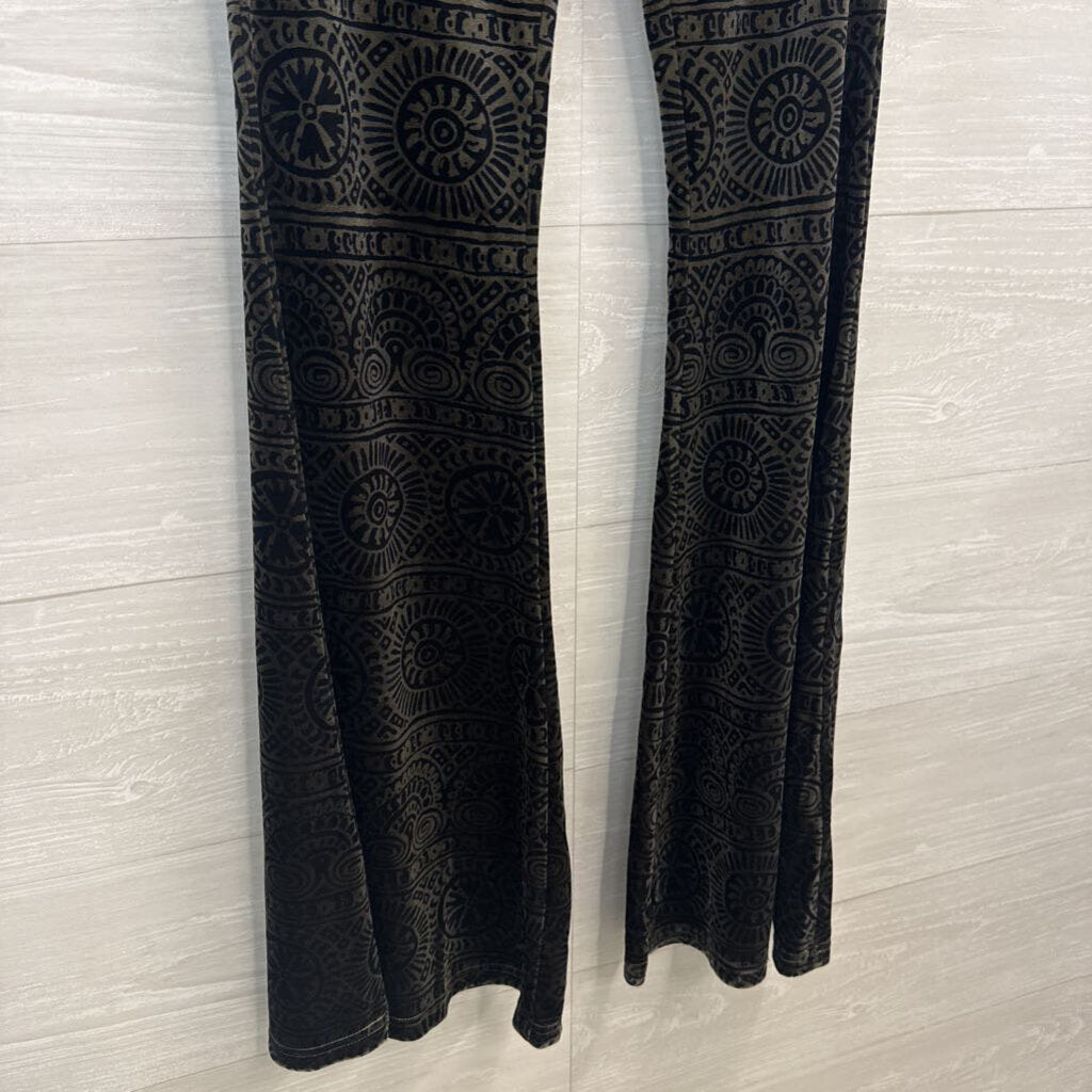 Anama Navy/ Brown Velvet Print Flare Leg Pull On Pants Medium
