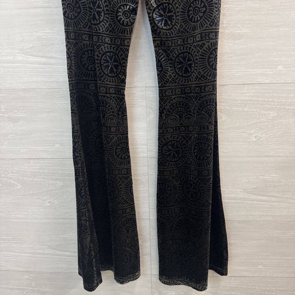 Anama Navy/ Brown Velvet Print Flare Leg Pull On Pants Medium
