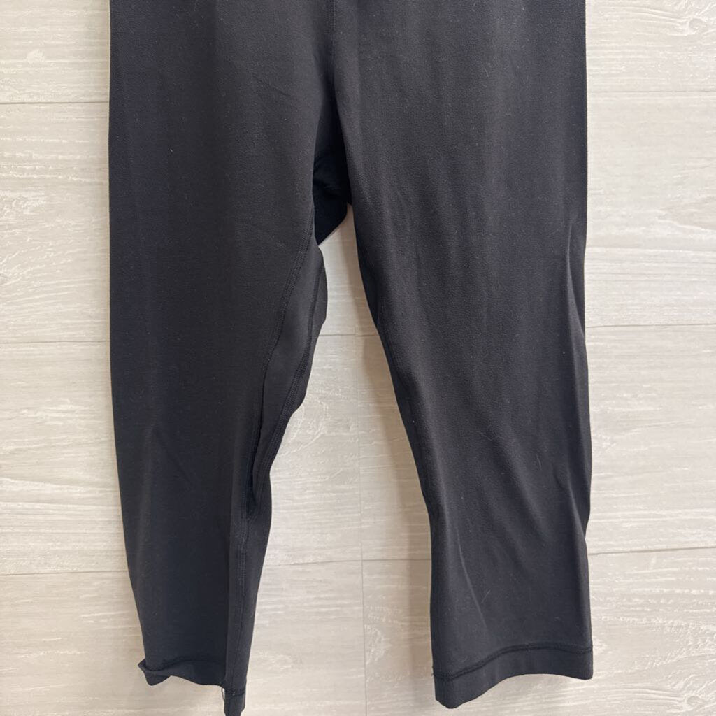Lululemon Black Cropped Leggings 6