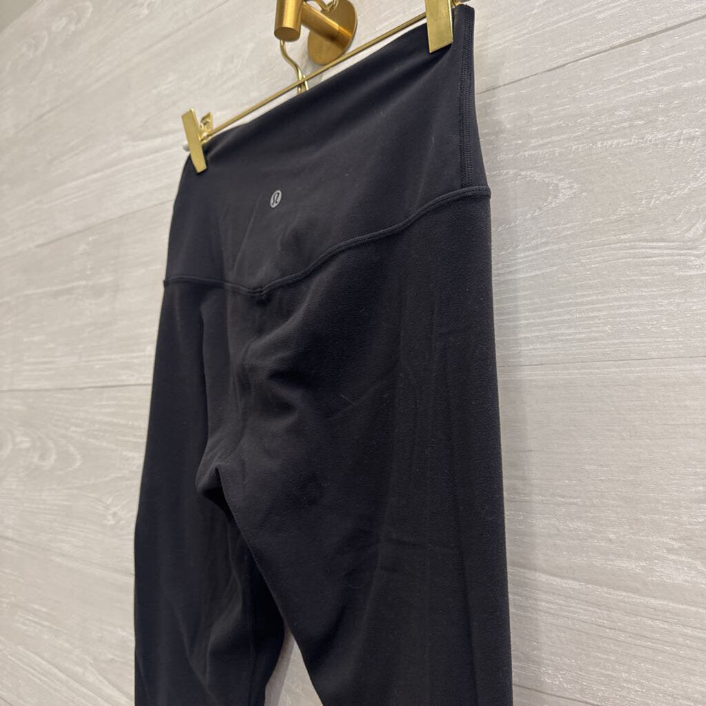 Lululemon Black Cropped Leggings 6