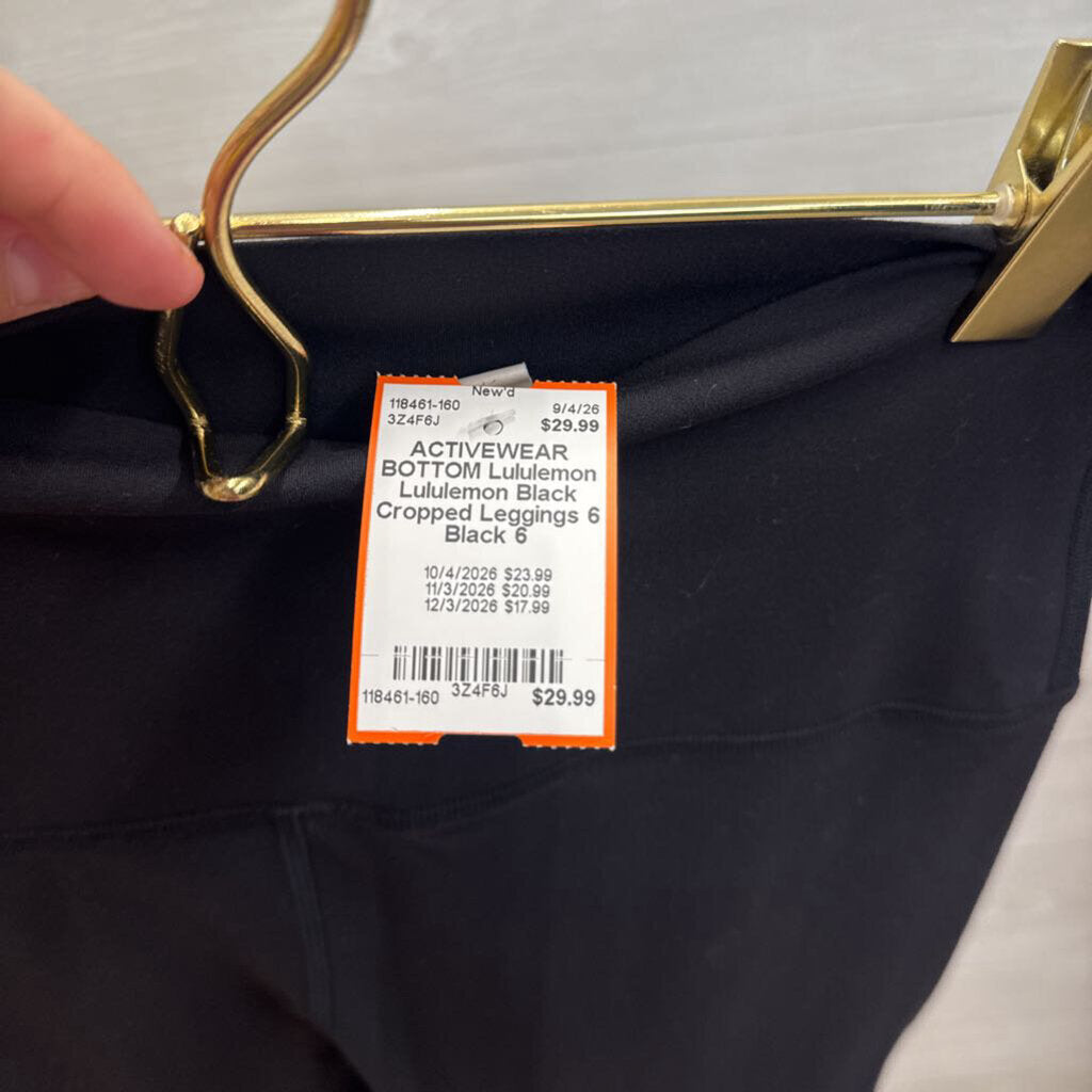 Lululemon Black Cropped Leggings 6