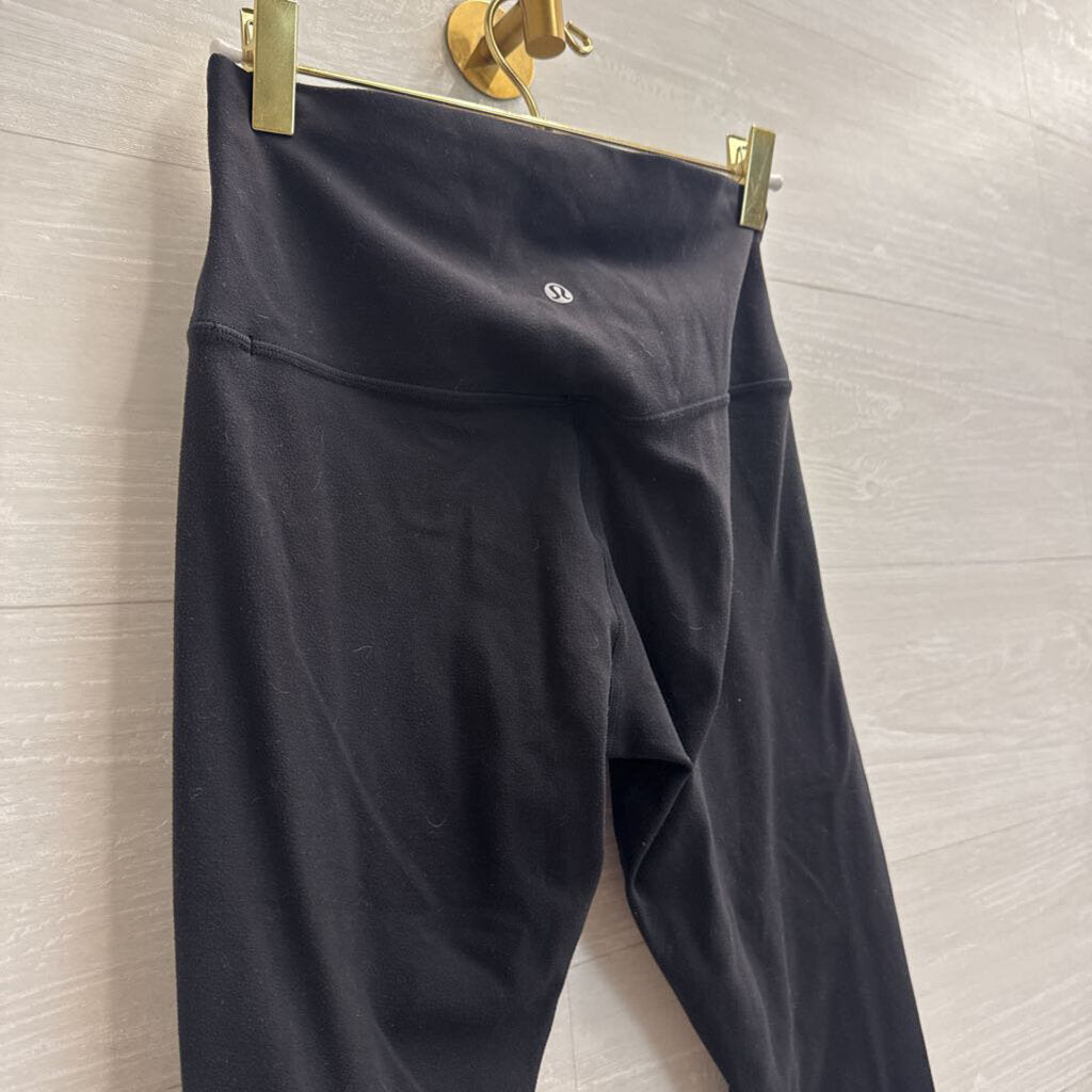 Lululemon Black Cropped Leggings 6