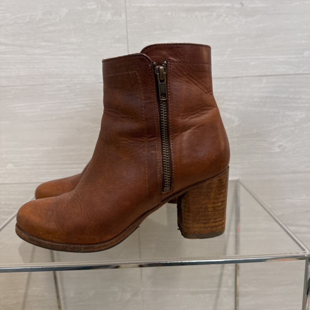 Frye Brown Leather Addie Double Zip Booties 8
