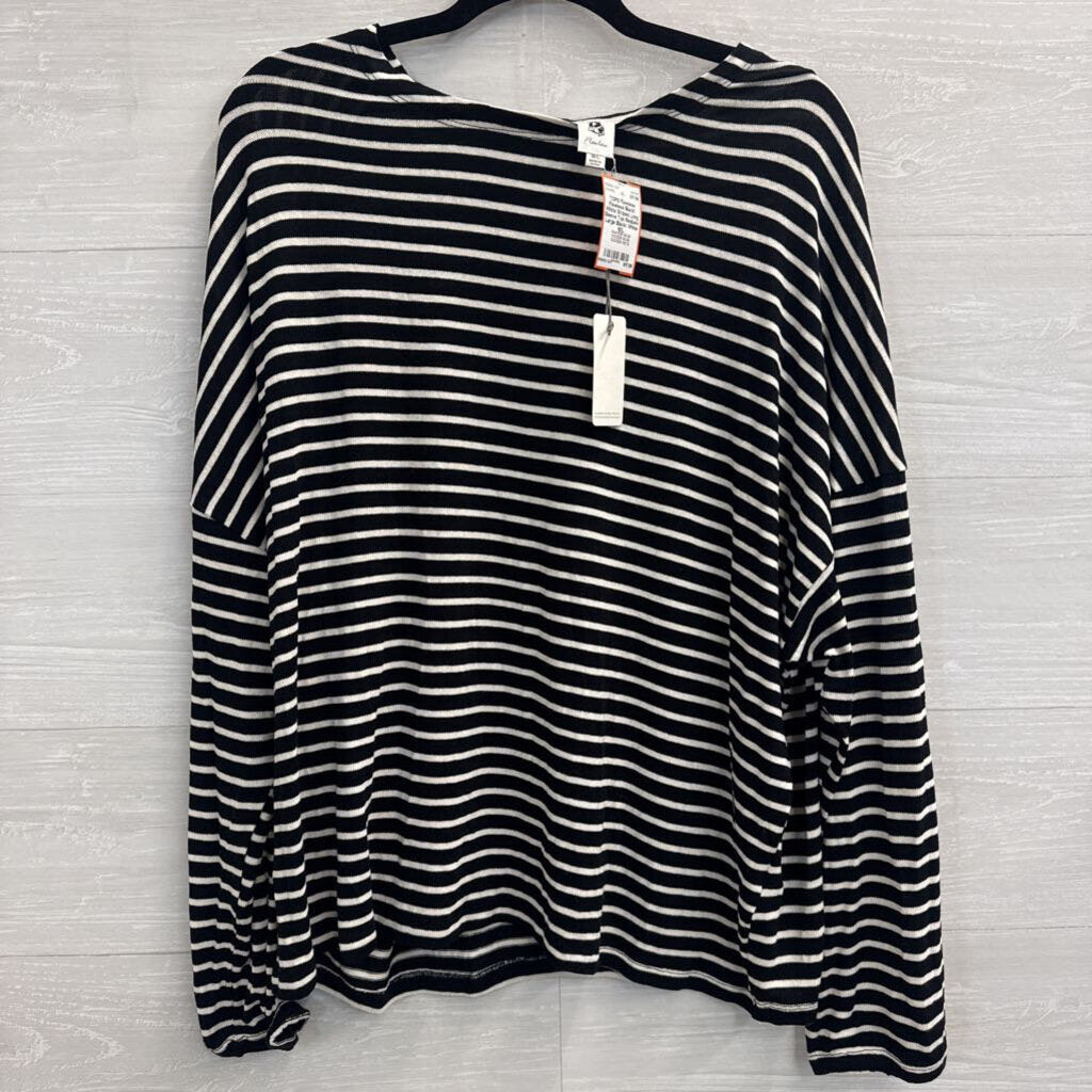 Flawless Black/ White Striped Long Sleeve Top Medium/ Large