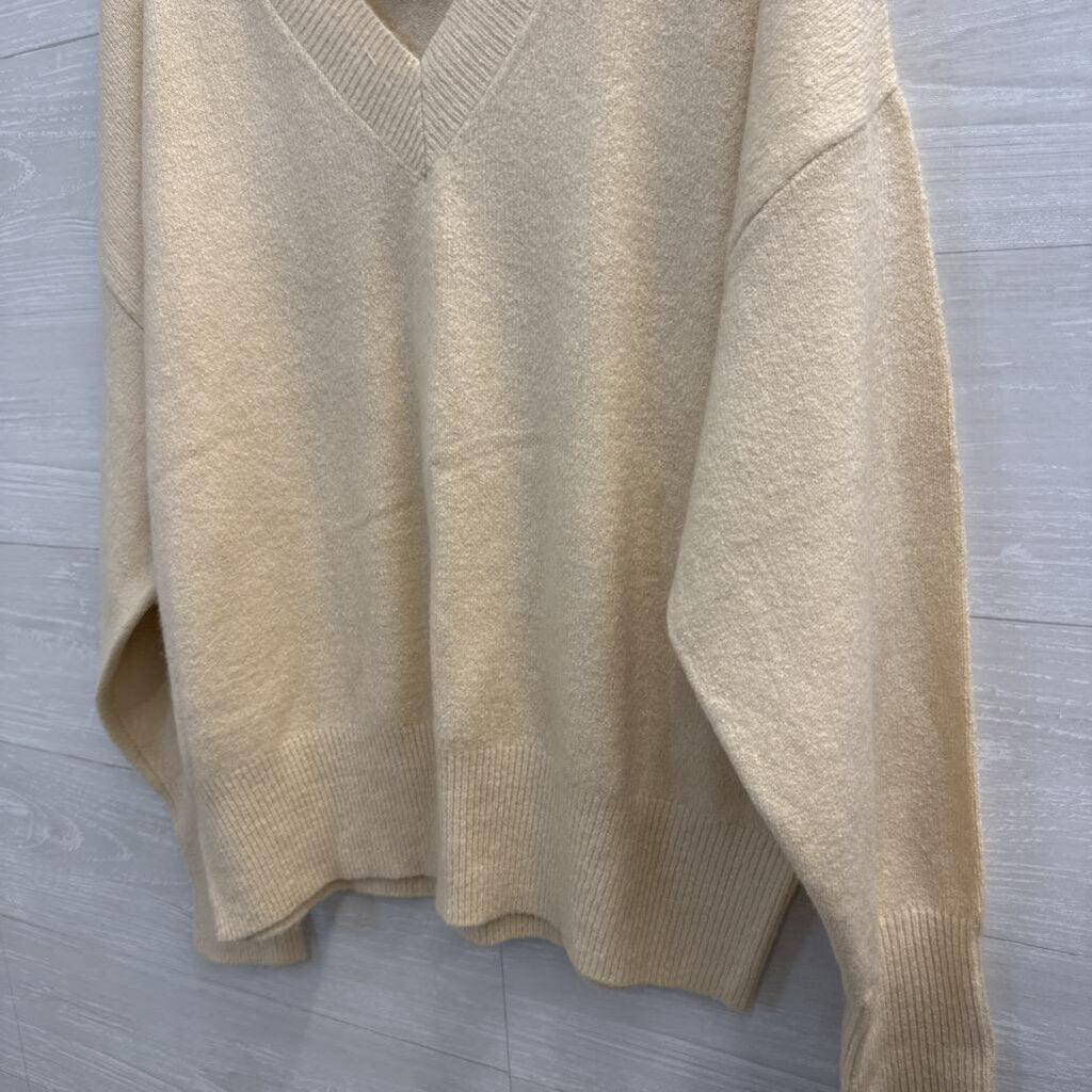 Artistic Works by Lu Cream Knit V Neck Sweater Top Large