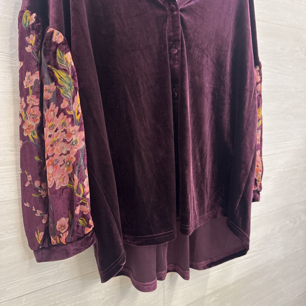 Umgee Purple Velvet Floral Long Sleeve Top Medium