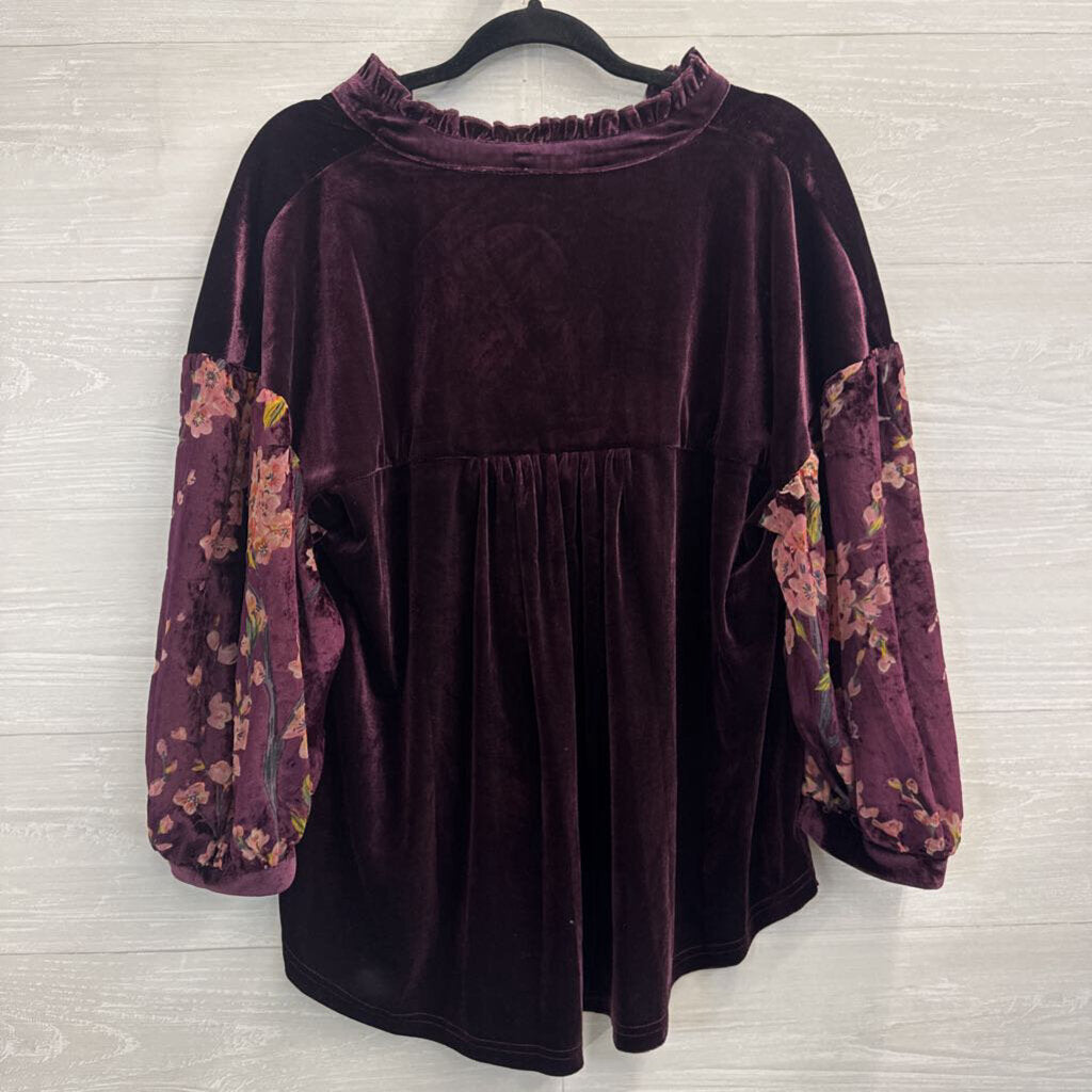 Umgee Purple Velvet Floral Long Sleeve Top Medium