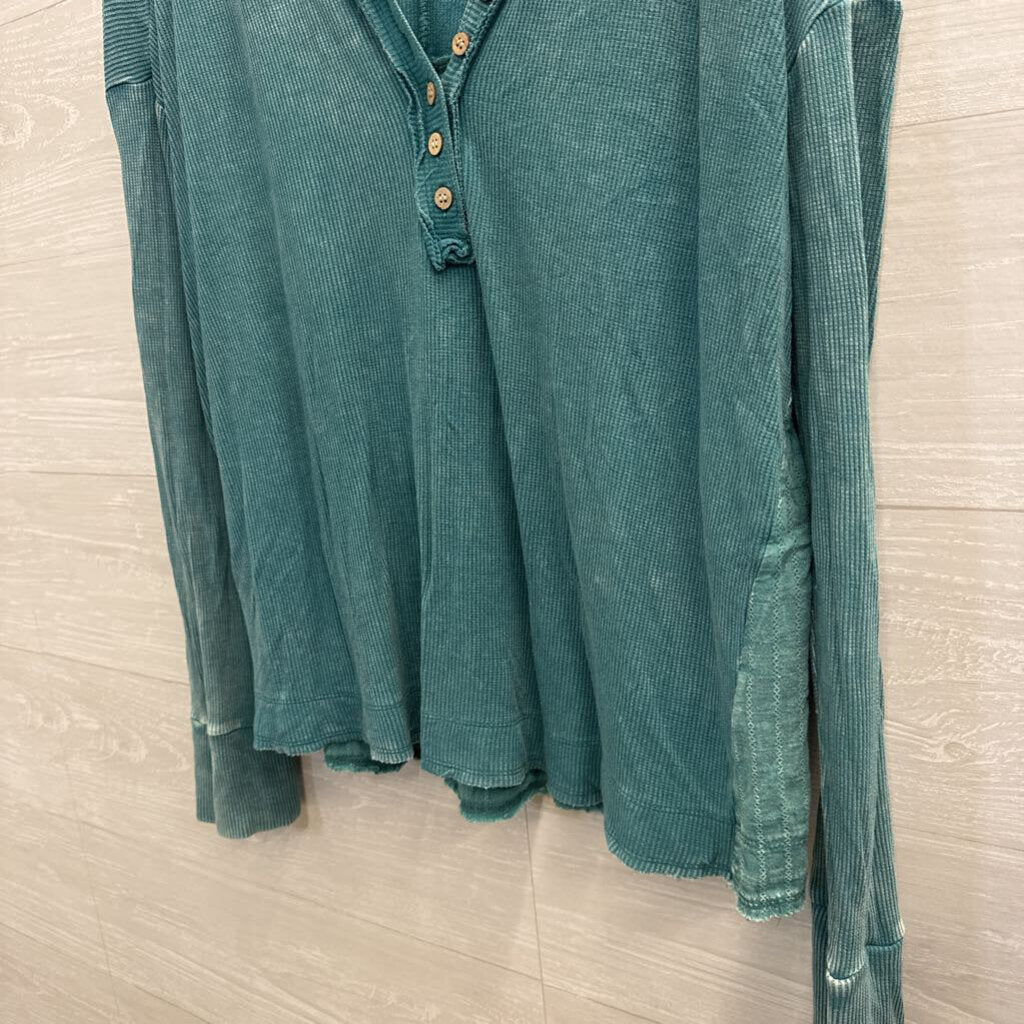 Easel Blue Textured Long Sleeve Henley Top Medium