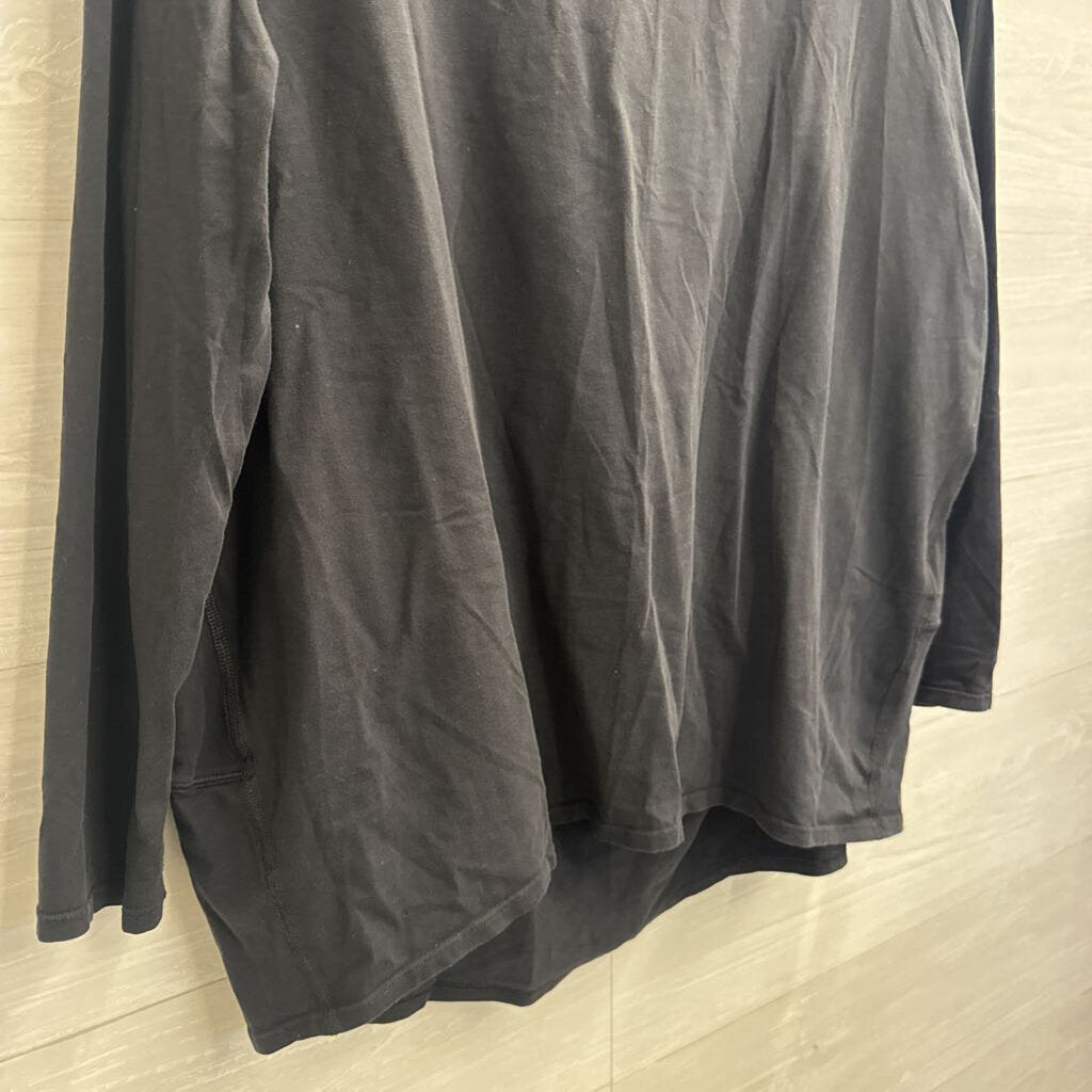 Lululemon Black Long Sleeve Athletic Top 10