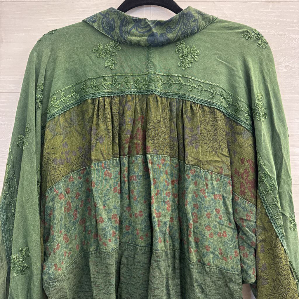Young Threads Green Embroidered Long Sleeve Button Down Top Small