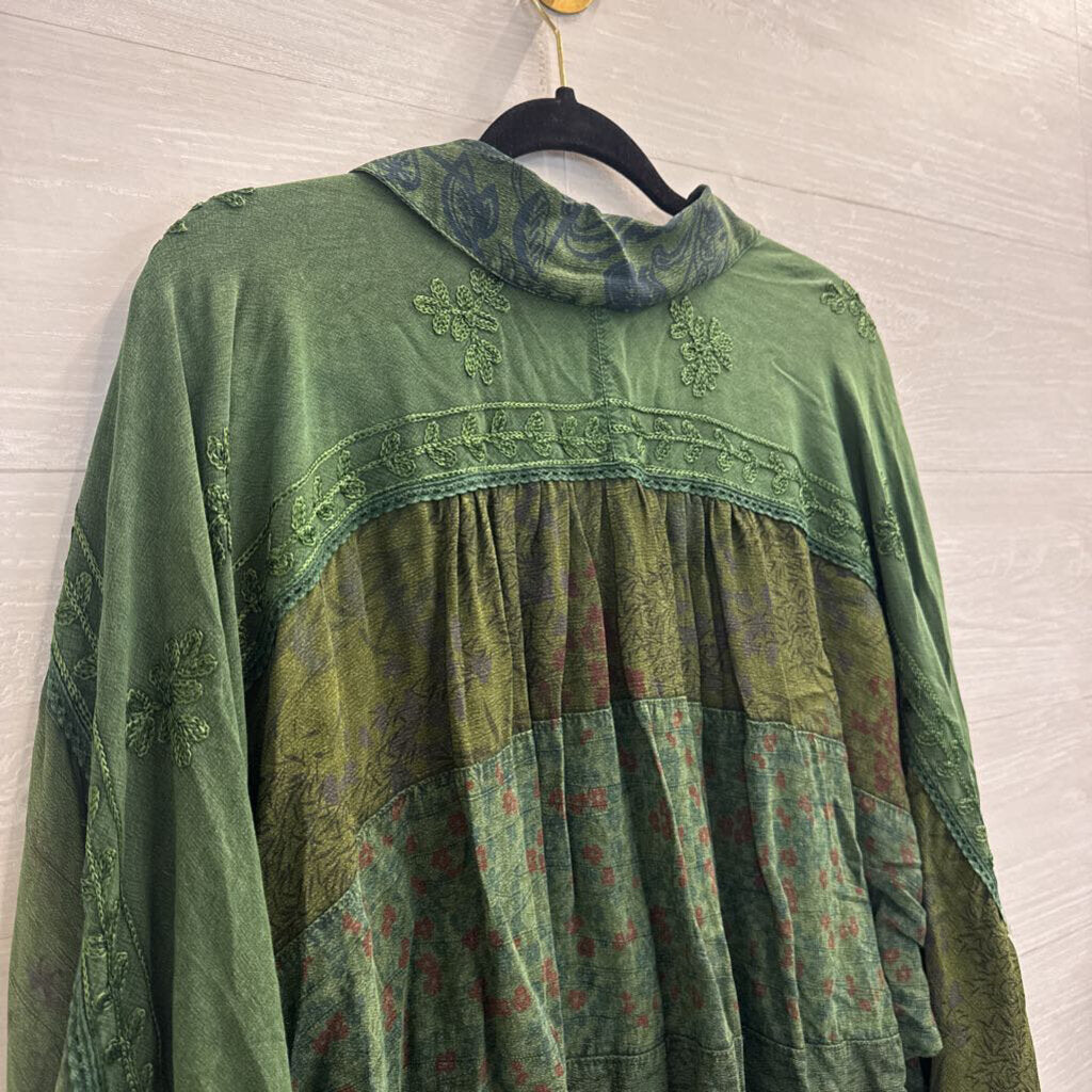 Young Threads Green Embroidered Long Sleeve Button Down Top Small