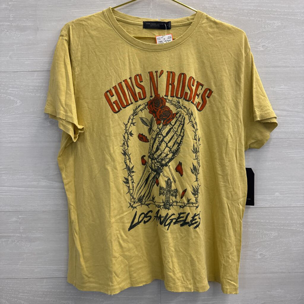 Junk Food Clothing Yellow/ Red Guns N Roses Short Sleeve Graphic Tee Large