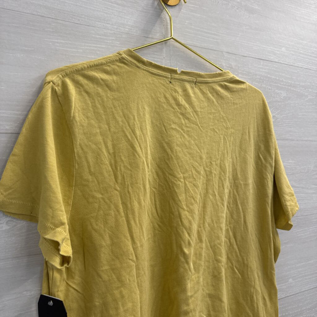 Junk Food Clothing Yellow/ Red Guns N Roses Short Sleeve Graphic Tee Large