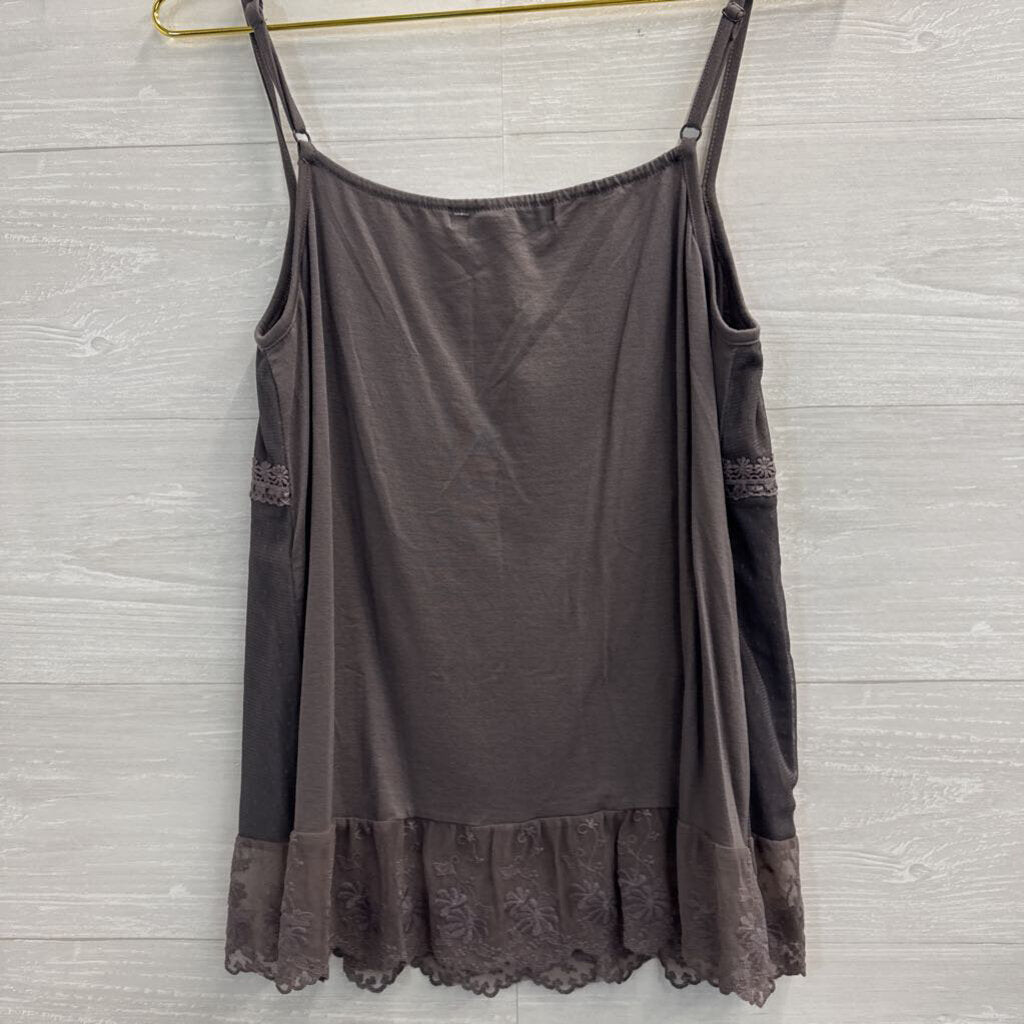 O2 Collection Grey Crochet Lace Tank Top Large