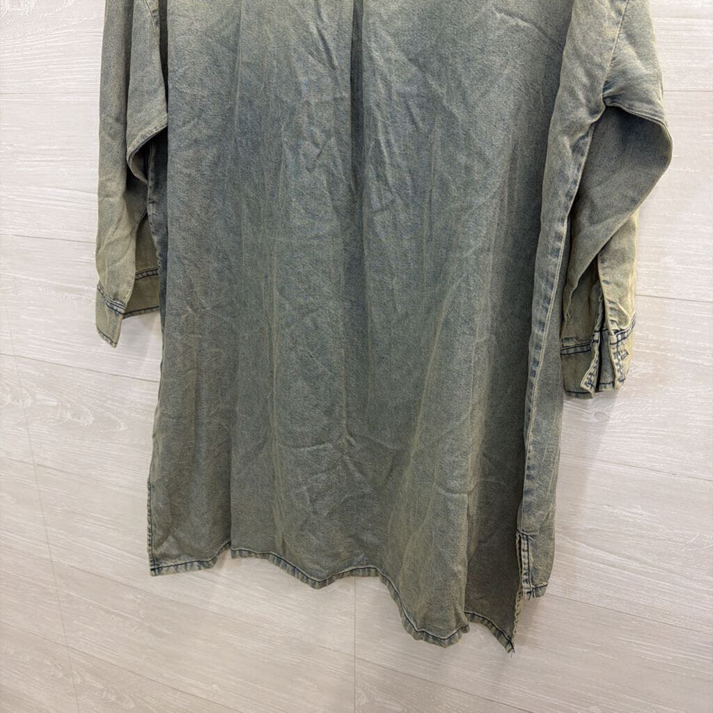 Jaded Gypsy Blue Denim Distressed Edge V Neck Long Sleeve Tunic Top Small/ Medium
