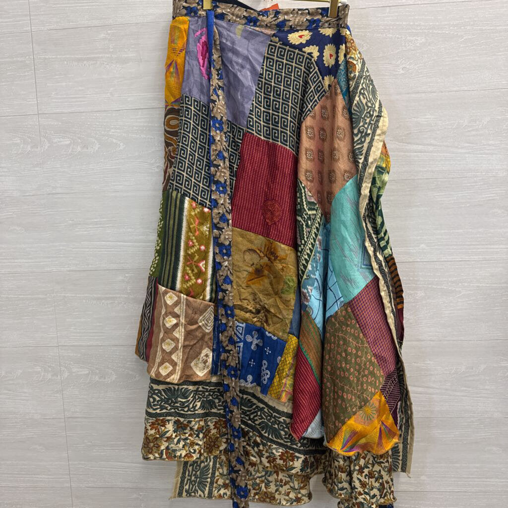 Reversible Silky Print Wrap Skirt Medium/ Large