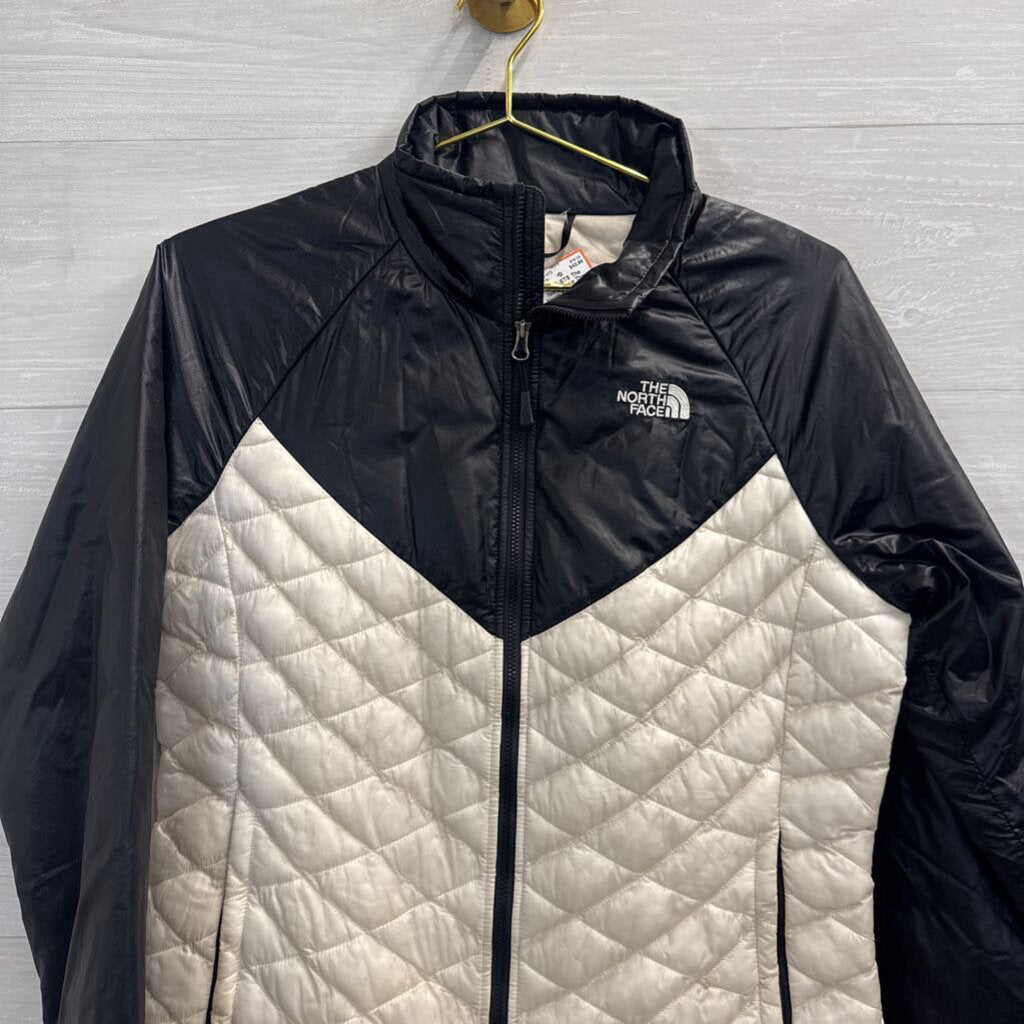 The North Face Black/ Cream Color Block Quilted Jacket Medium