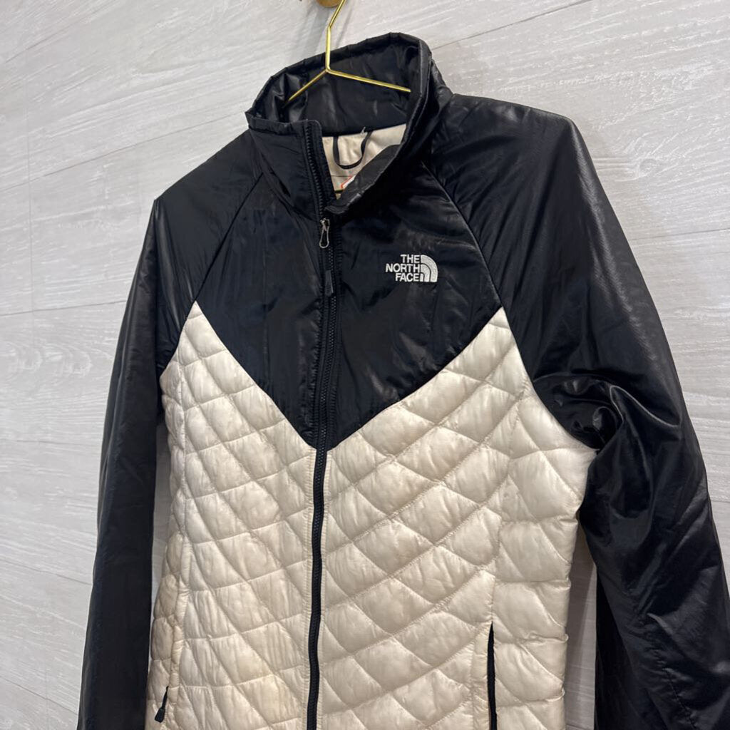 The North Face Black/ Cream Color Block Quilted Jacket Medium