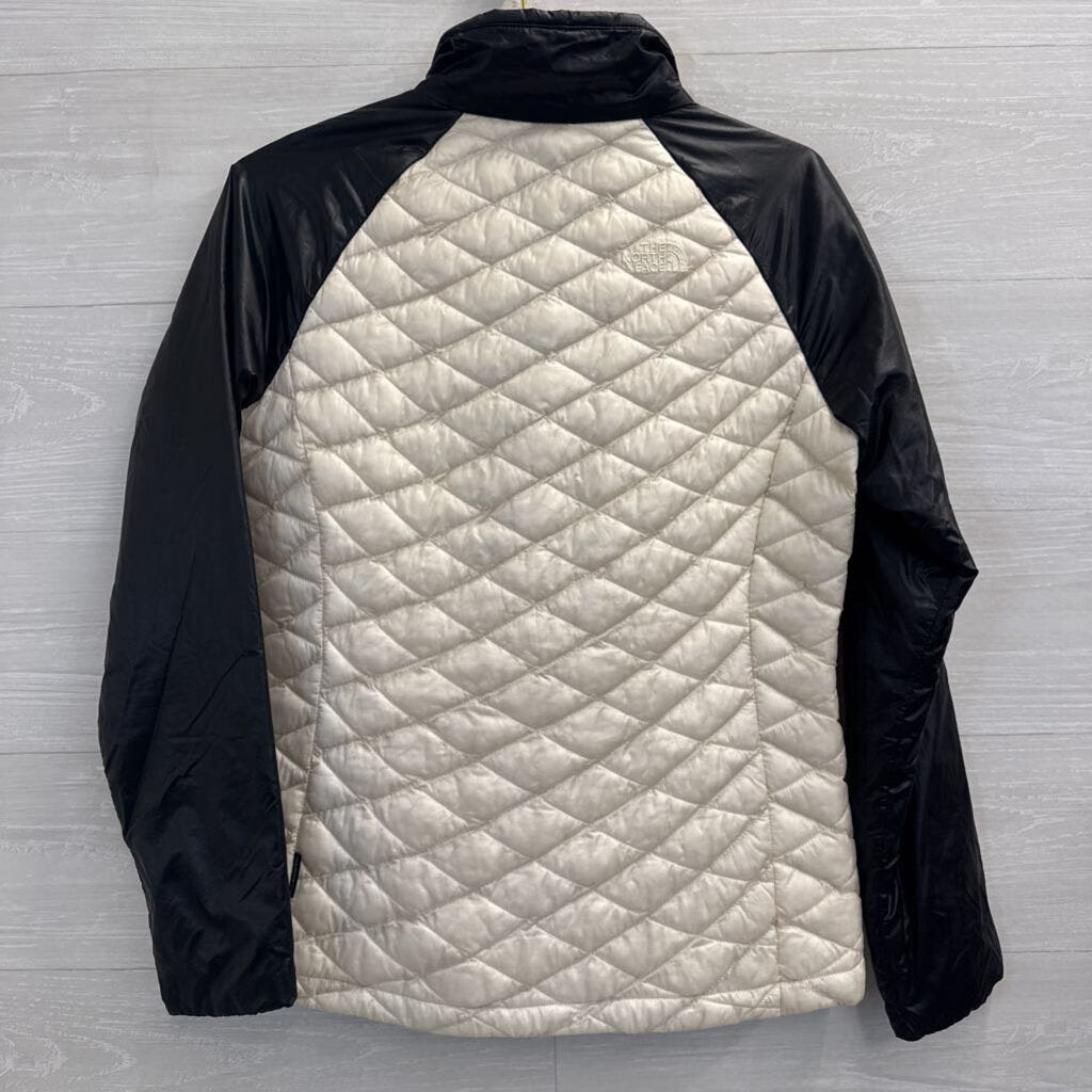 The North Face Black/ Cream Color Block Quilted Jacket Medium