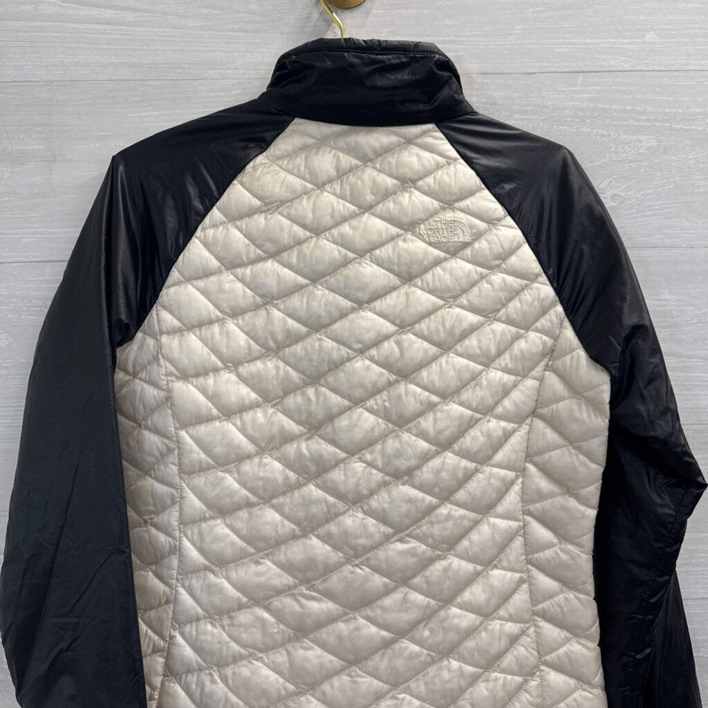 The North Face Black/ Cream Color Block Quilted Jacket Medium