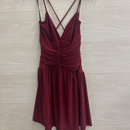 Windsor Burgundy Ruched Mini Dress Small
