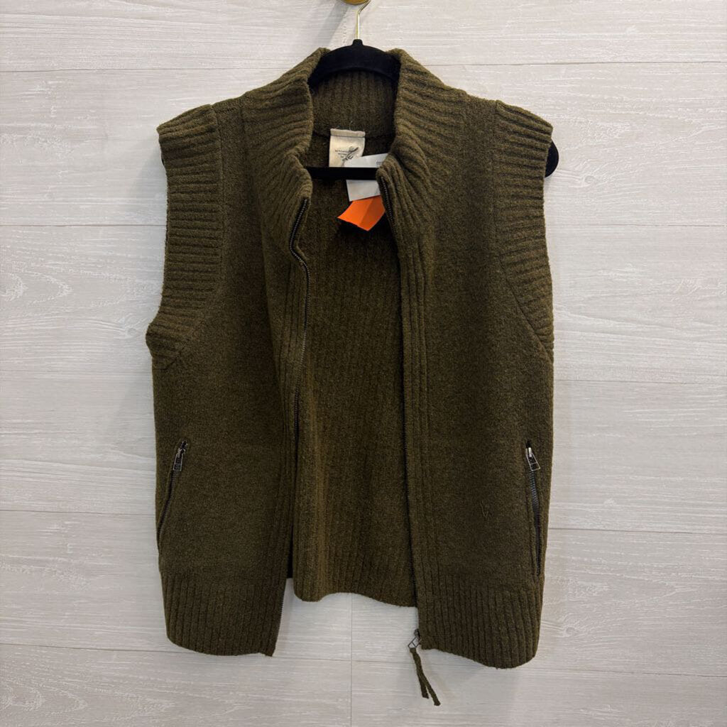 Artistic Works by Wu Green Knit Zip Up Vest Top Medium