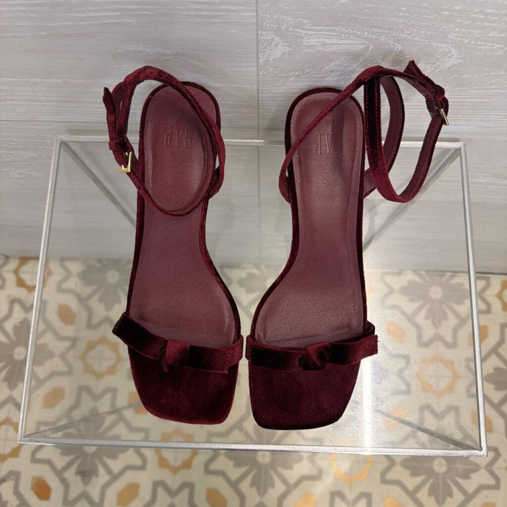 Gap Burgundy Velvet Ankle Strap Heels 8