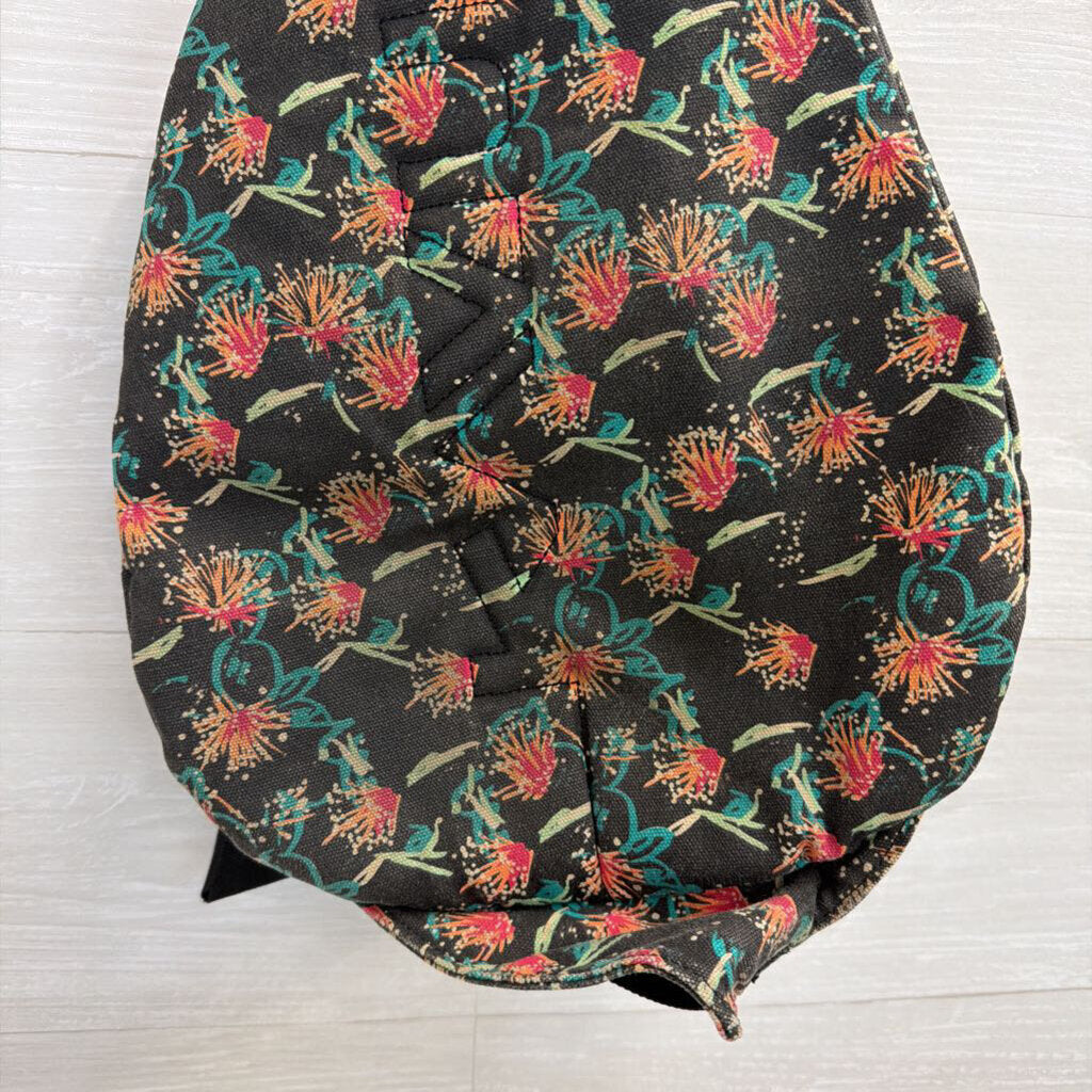 Kavu Grey/ Multi Print Rope Sling Bag