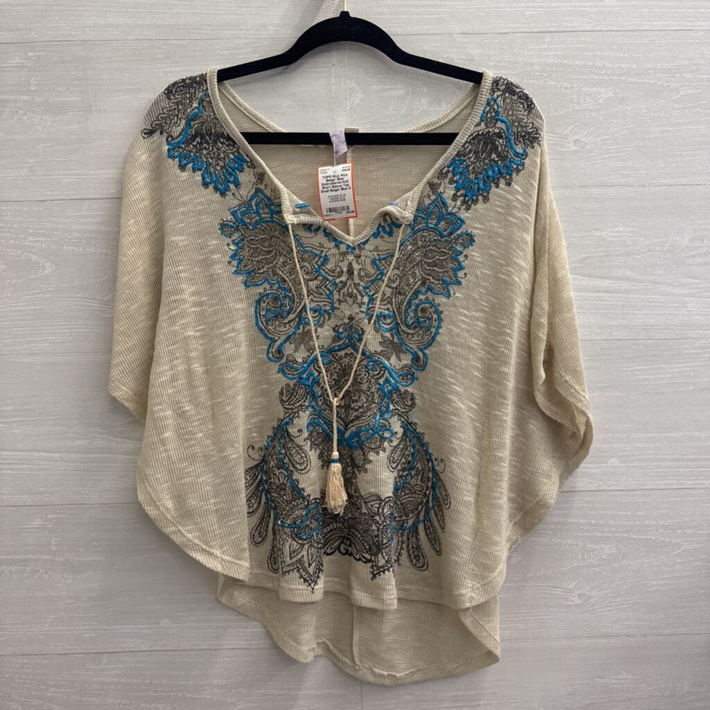 Alya Beige/ Blue Embroidered Knit Short Sleeve Top Small