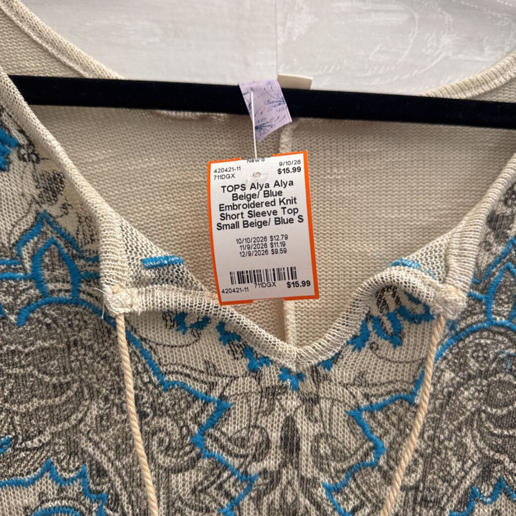 Alya Beige/ Blue Embroidered Knit Short Sleeve Top Small