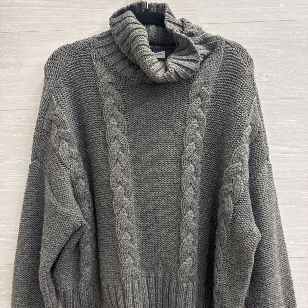 Calvin Klein Grey Cable Knit Turtleneck Sweater Medium