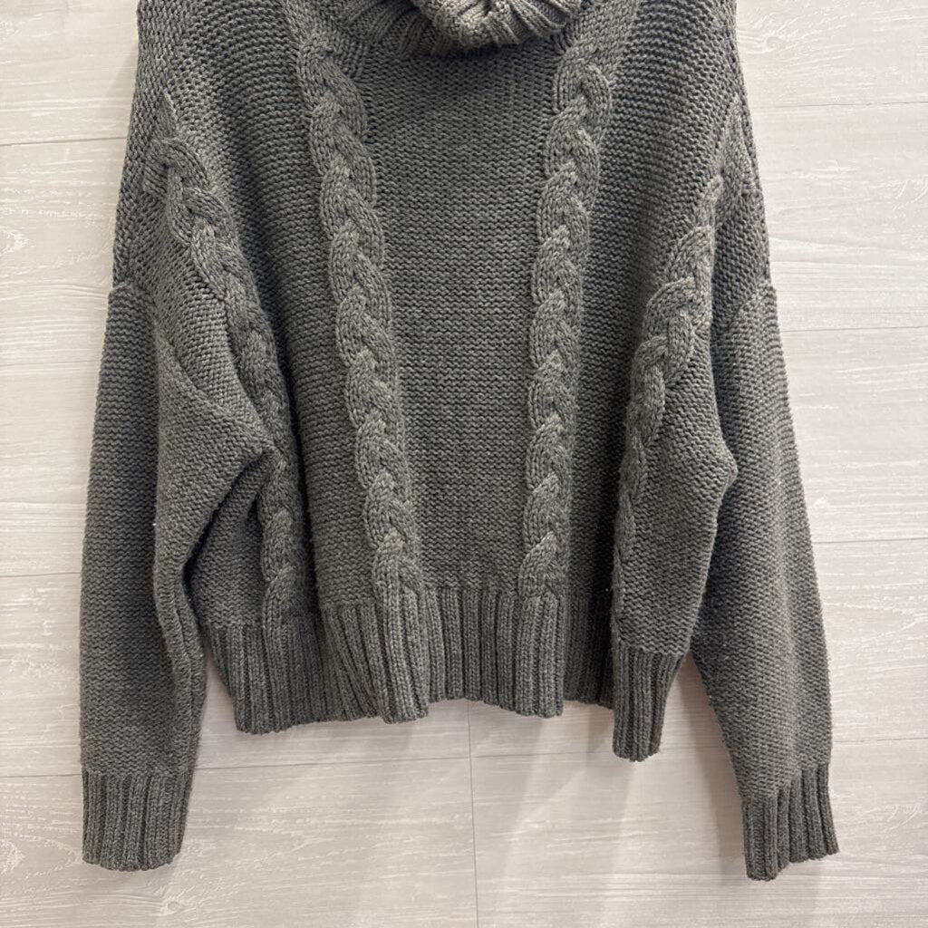 Calvin Klein Grey Cable Knit Turtleneck Sweater Medium