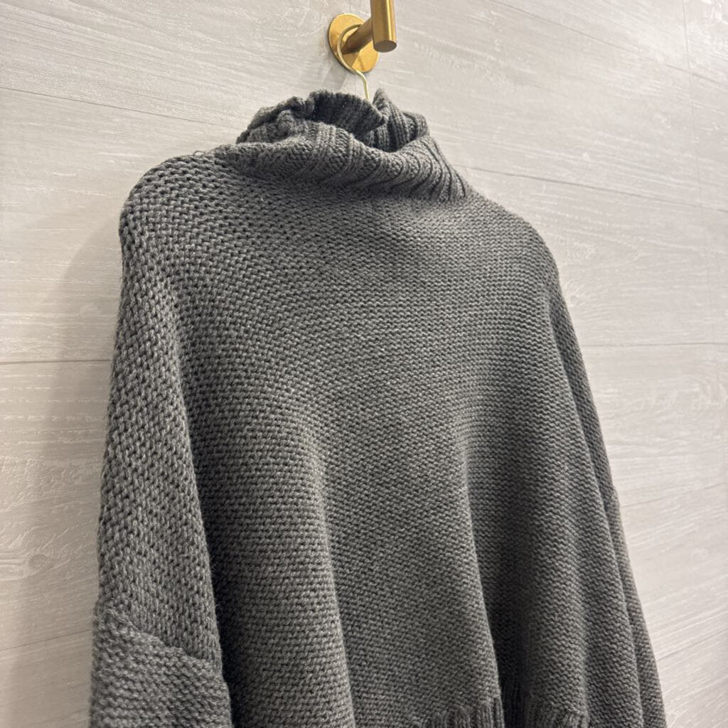 Calvin Klein Grey Cable Knit Turtleneck Sweater Medium