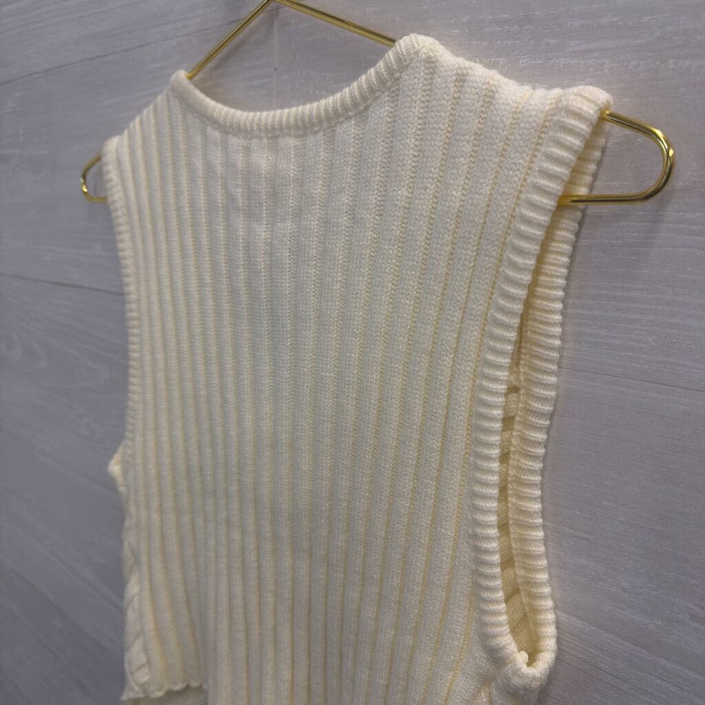 Le Lis Cream Knit Sleeveless Top Medium