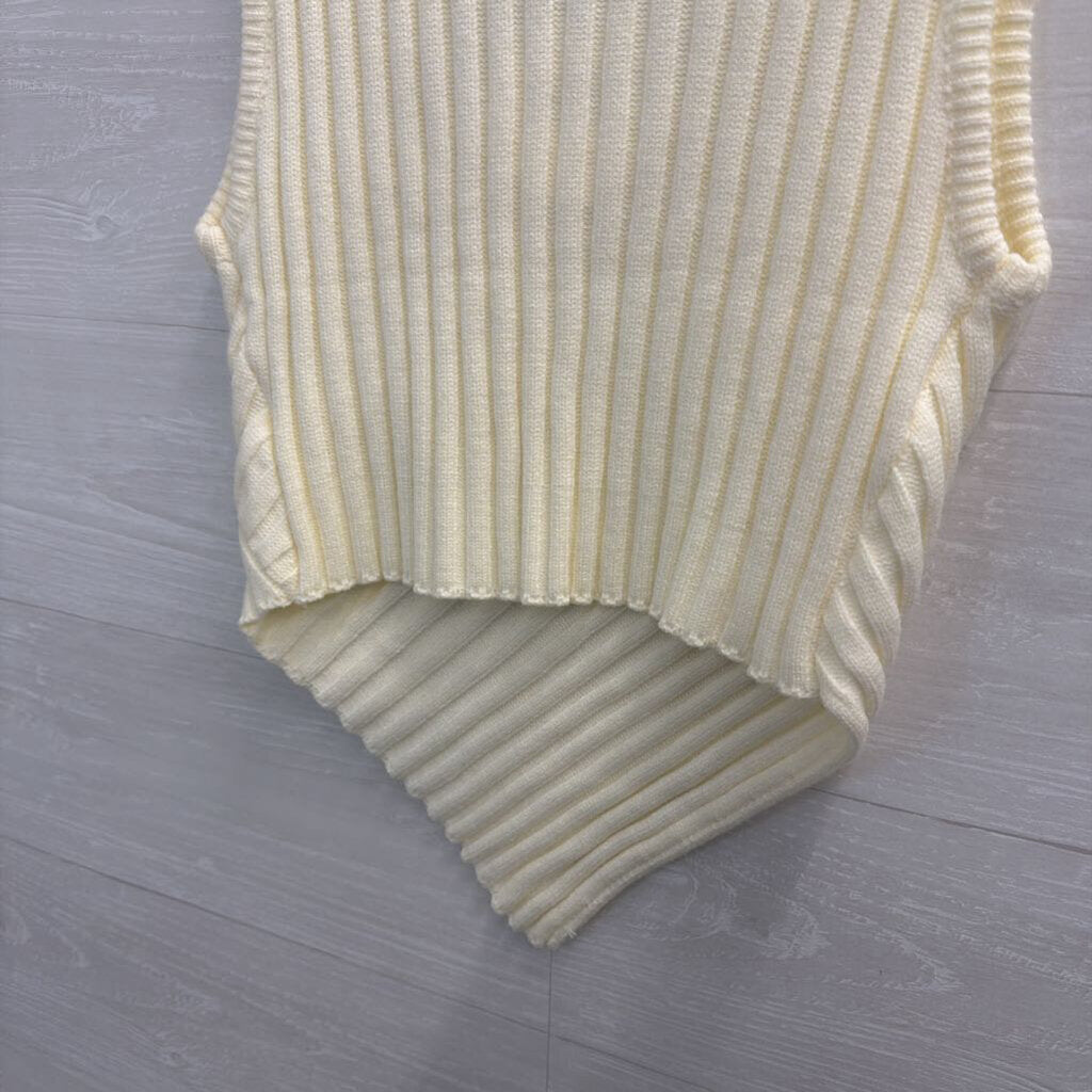 Le Lis Cream Knit Sleeveless Top Medium